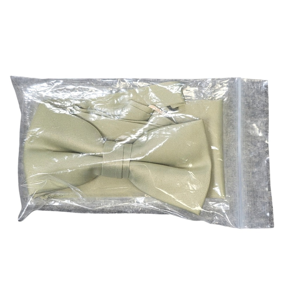 Tux Gear Pre-Tied Bow Tie Men's Sage Green Pocket Square Formal Set New in Bag